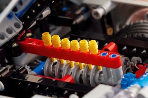 Lego 42210 2 Fast 2 Furious Nissan Skyline GT-R (R34)